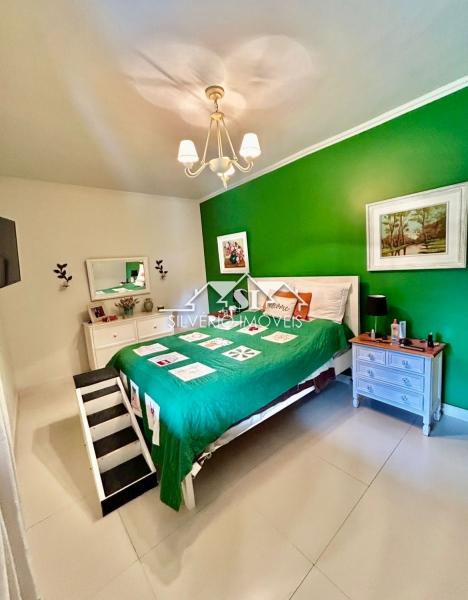 Casa à venda com 4 quartos, 240m² - Foto 22