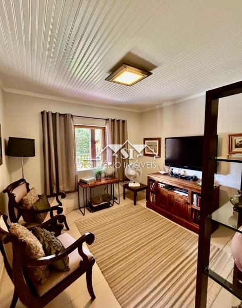 Casa à venda com 4 quartos, 240m² - Foto 24