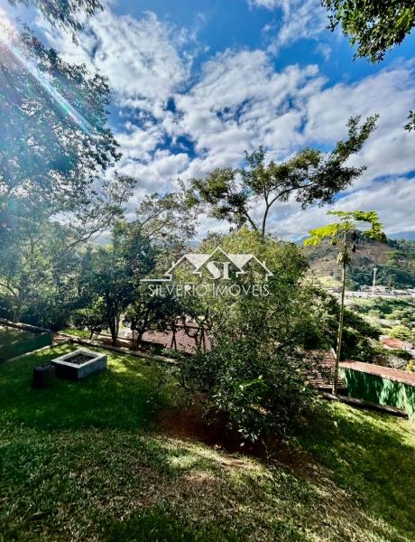 Casa à venda com 4 quartos, 240m² - Foto 34