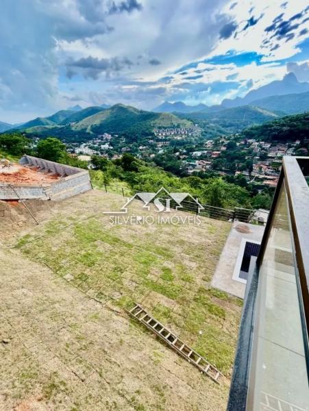 Casa à venda com 3 quartos, 180m² - Foto 17