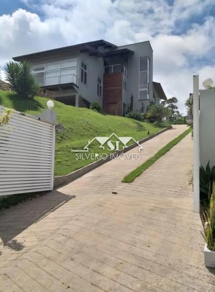 Casa em Nogueira - Petrópolis/RJ  - 3 Quartos