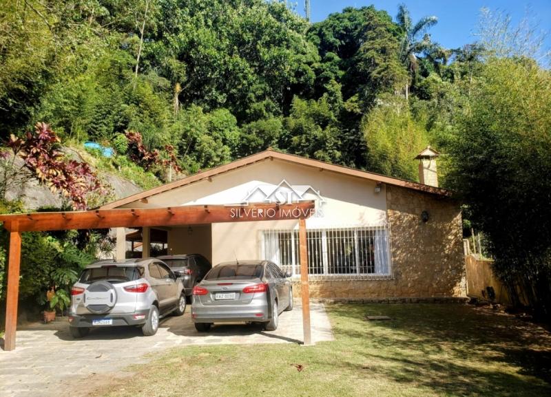 Casa em Valparaíso - Petrópolis/RJ  - 3 Quartos