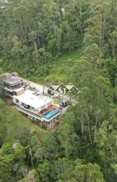 Terreno em Quarteirão Ingelhein - Petrópolis/RJ 
