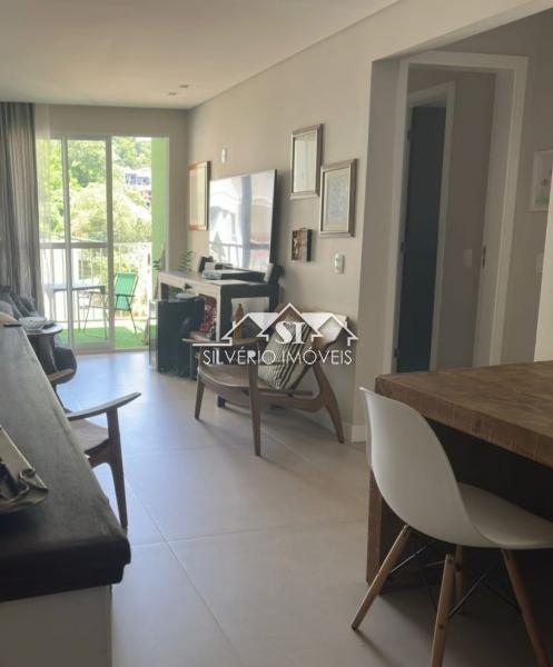 Apartamento à venda com 2 quartos, 79m² - Foto 5