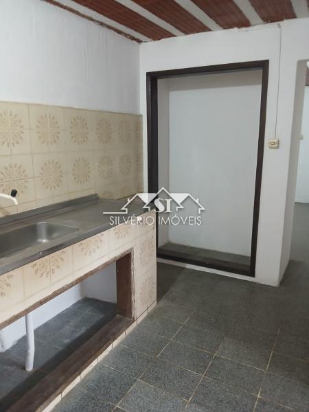 Casa para alugar com 4 quartos, 350m² - Foto 28