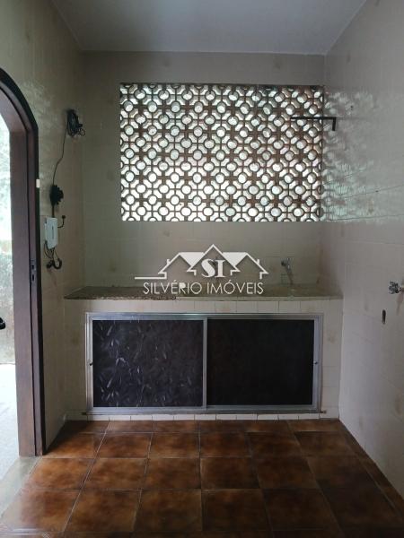 Casa para alugar com 4 quartos, 350m² - Foto 22