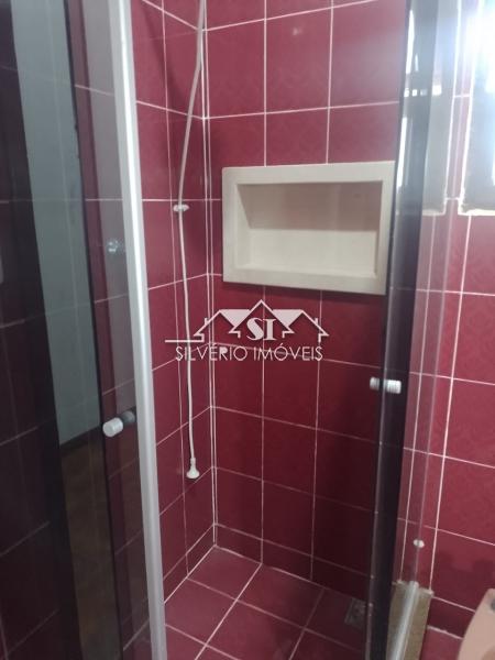 Casa para alugar com 4 quartos, 350m² - Foto 17