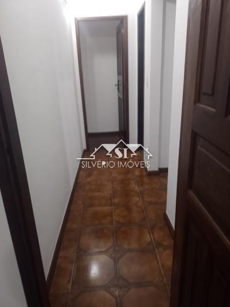 Casa para alugar com 4 quartos, 350m² - Foto 9