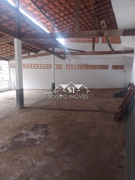 Casa para alugar com 4 quartos, 350m² - Foto 32