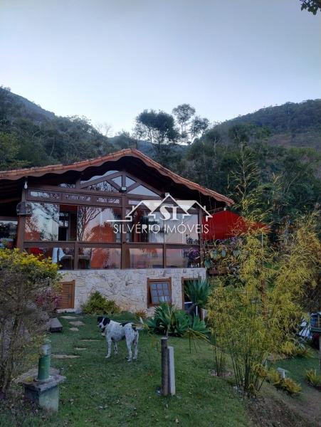Casa para alugar com 2 quartos, 80m² - Foto 1