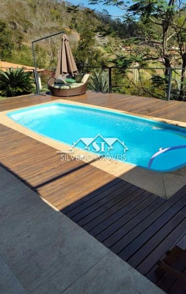 Casa à venda com 3 quartos, 180m² - Foto 3