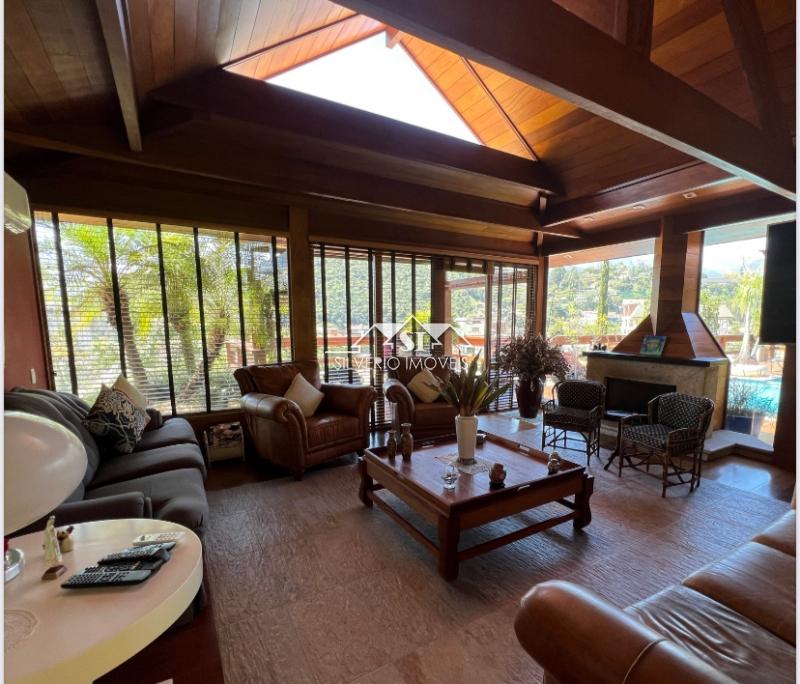 Casa à venda com 5 quartos, 750m² - Foto 10