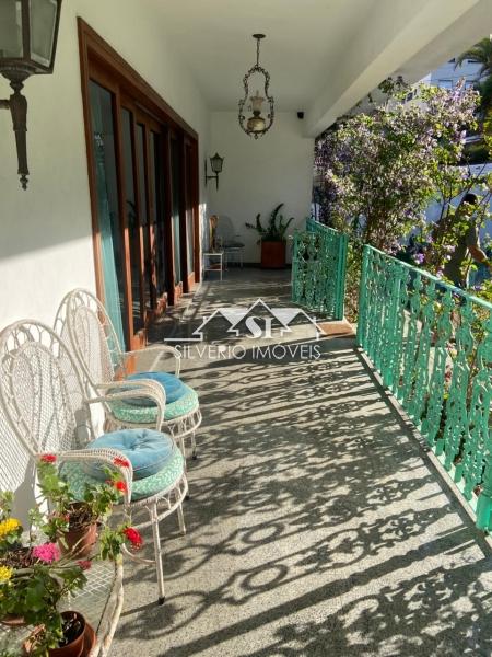 Casa à venda com 4 quartos, 150m² - Foto 14