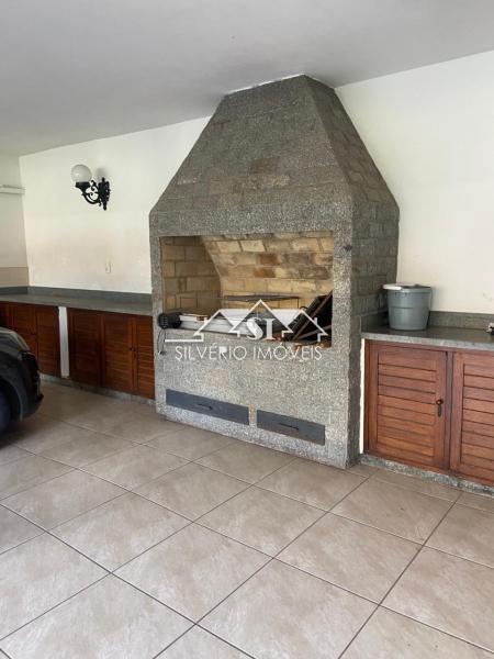 Casa à venda com 4 quartos, 150m² - Foto 15
