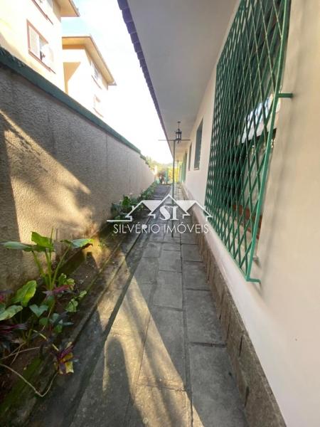 Casa à venda com 4 quartos, 150m² - Foto 20