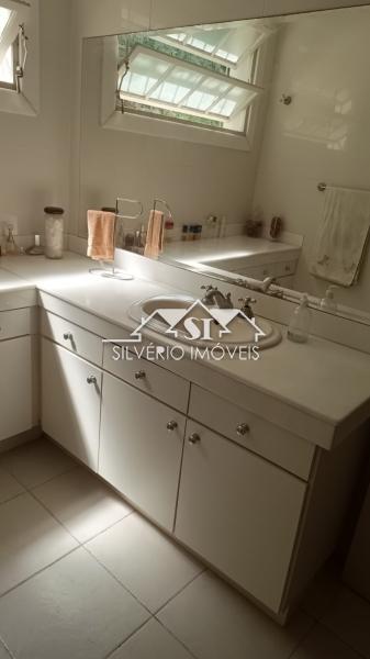 Casa à venda com 5 quartos, 600m² - Foto 11