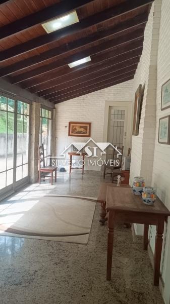 Casa à venda com 5 quartos, 600m² - Foto 16