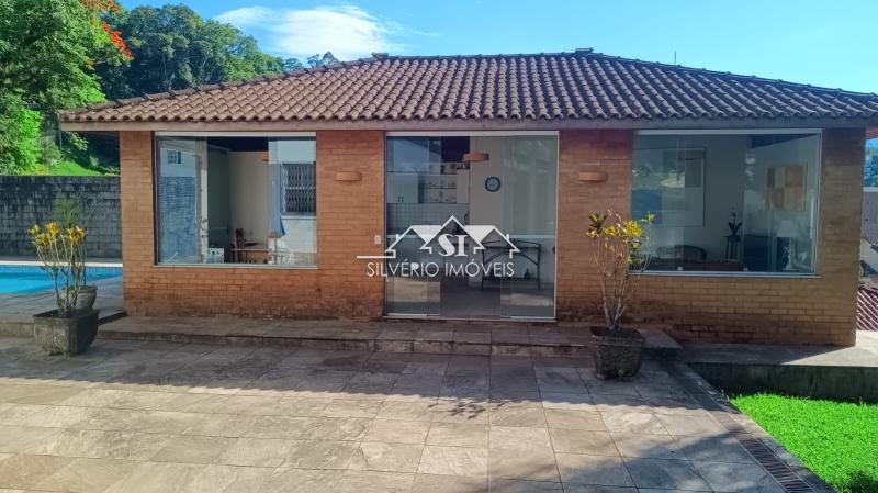 Casa à venda com 5 quartos, 600m² - Foto 17