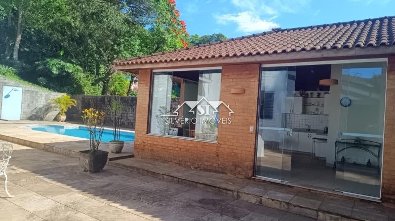 Casa à venda com 5 quartos, 600m² - Foto 18