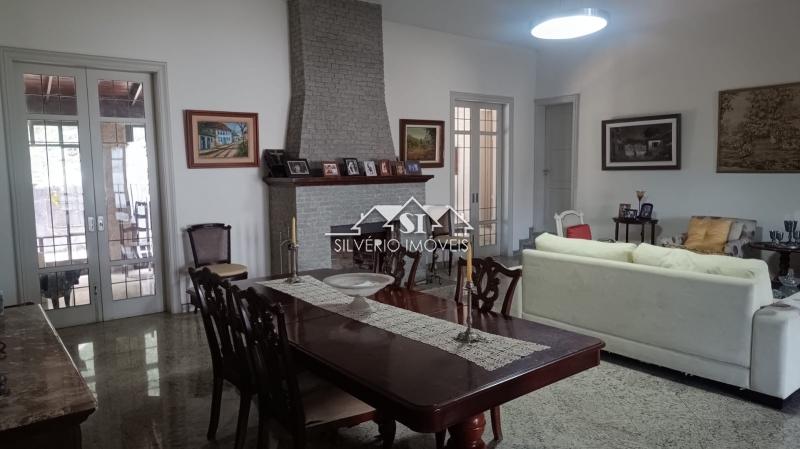 Casa à venda com 5 quartos, 600m² - Foto 27