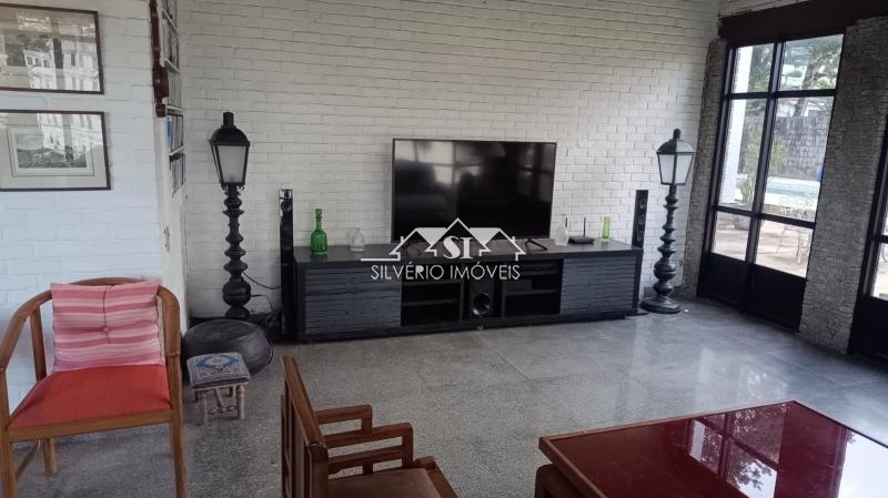 Casa à venda com 5 quartos, 600m² - Foto 30