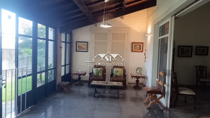 Casa à venda com 5 quartos, 600m² - Foto 31