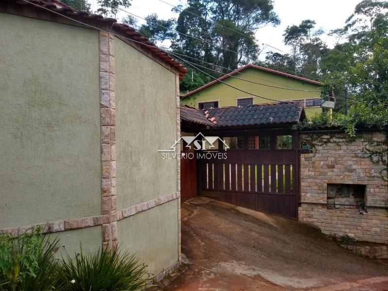 Casa para alugar com 3 quartos, 190m² - Foto 4