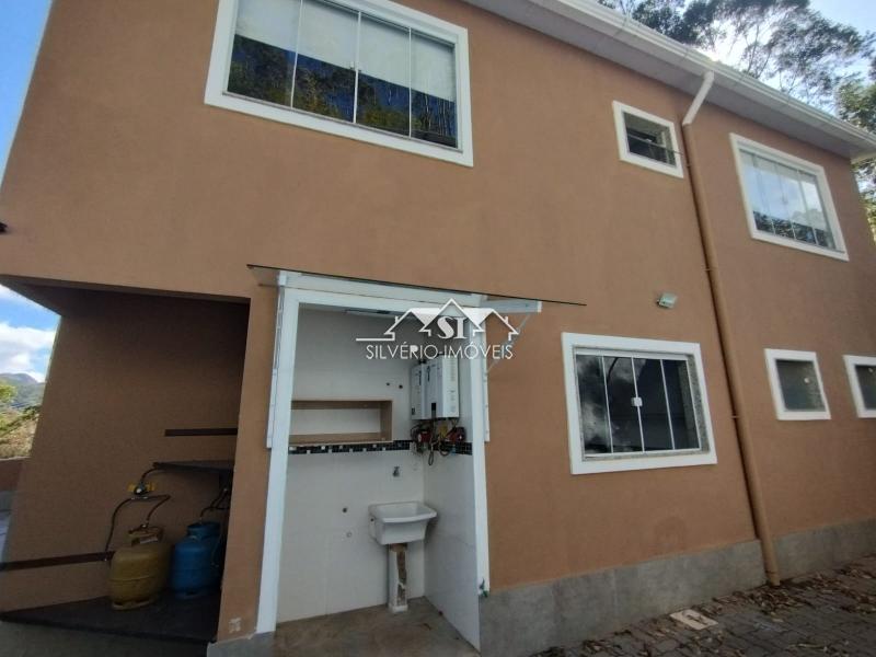 Casa para alugar com 4 quartos, 270m² - Foto 13