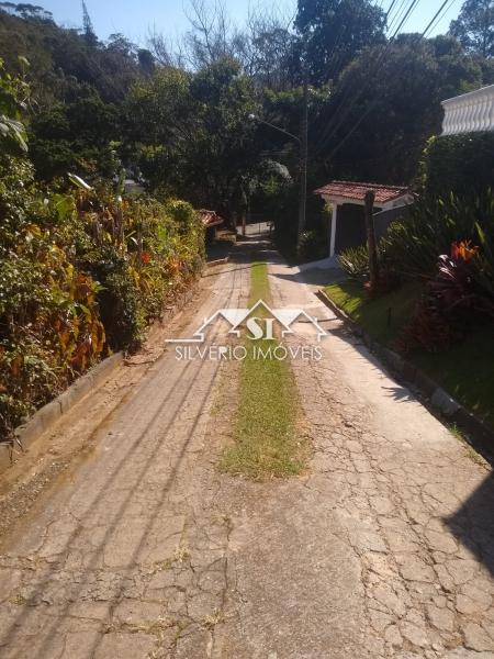 Casa para alugar com 4 quartos, 270m² - Foto 16