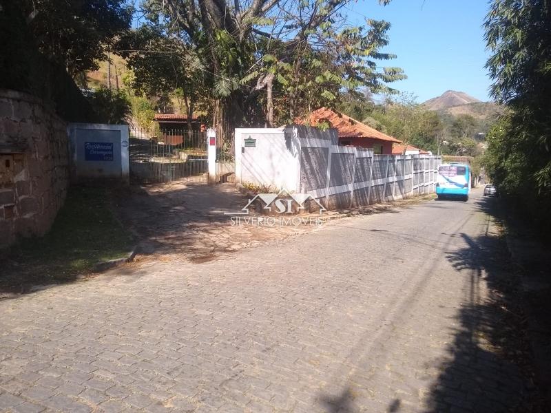 Casa para alugar com 4 quartos, 270m² - Foto 28