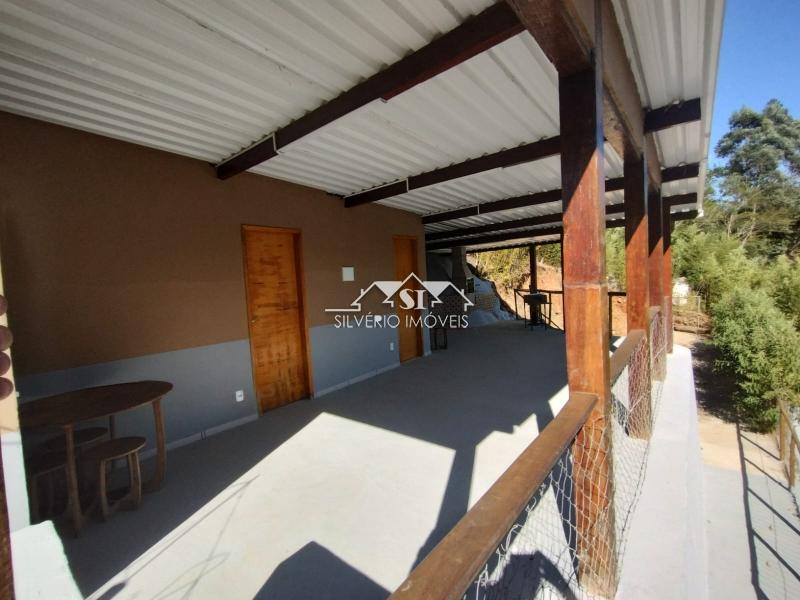 Casa para alugar com 4 quartos, 270m² - Foto 35