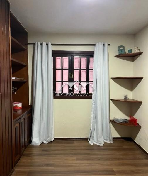 Casa à venda com 4 quartos, 100m² - Foto 6