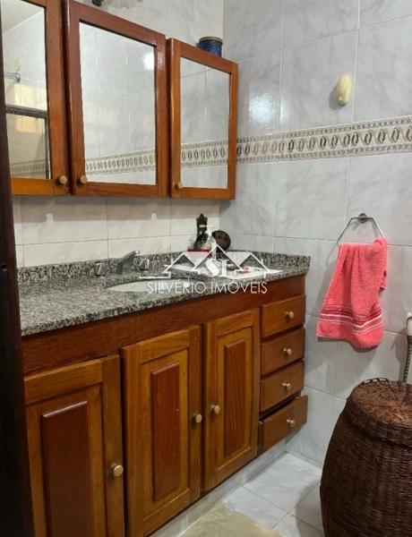 Casa à venda com 4 quartos, 100m² - Foto 8