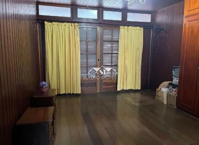 Casa à venda com 4 quartos, 100m² - Foto 14