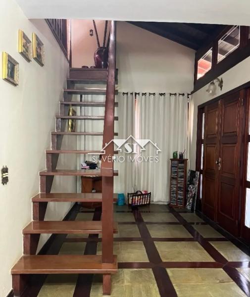 Casa à venda com 4 quartos, 100m² - Foto 16