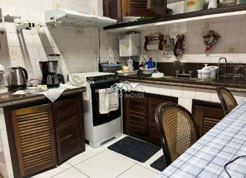 Casa à venda com 4 quartos, 100m² - Foto 19