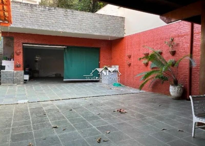 Casa à venda com 4 quartos, 100m² - Foto 4