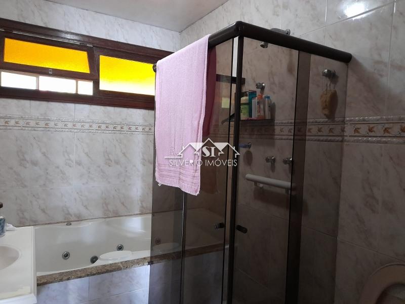 Casa à venda com 5 quartos, 195m² - Foto 14