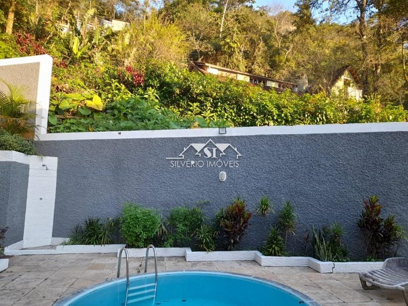 Casa à venda com 5 quartos, 195m² - Foto 20