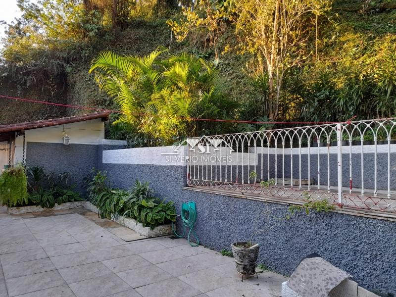 Casa à venda com 5 quartos, 195m² - Foto 22