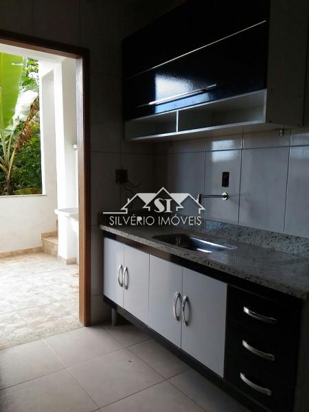 Casa à venda com 3 quartos, 115m² - Foto 13