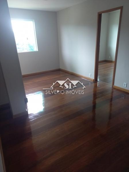 Casa à venda com 3 quartos, 115m² - Foto 4