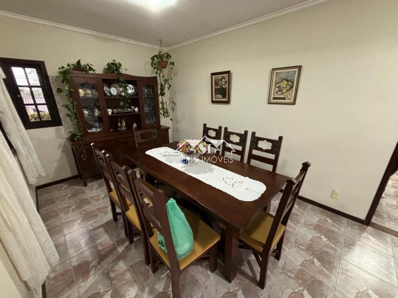 Casa à venda com 6 quartos, 600m² - Foto 7