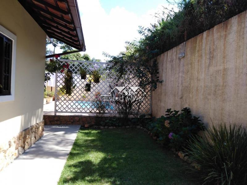Casa à venda com 6 quartos, 600m² - Foto 12
