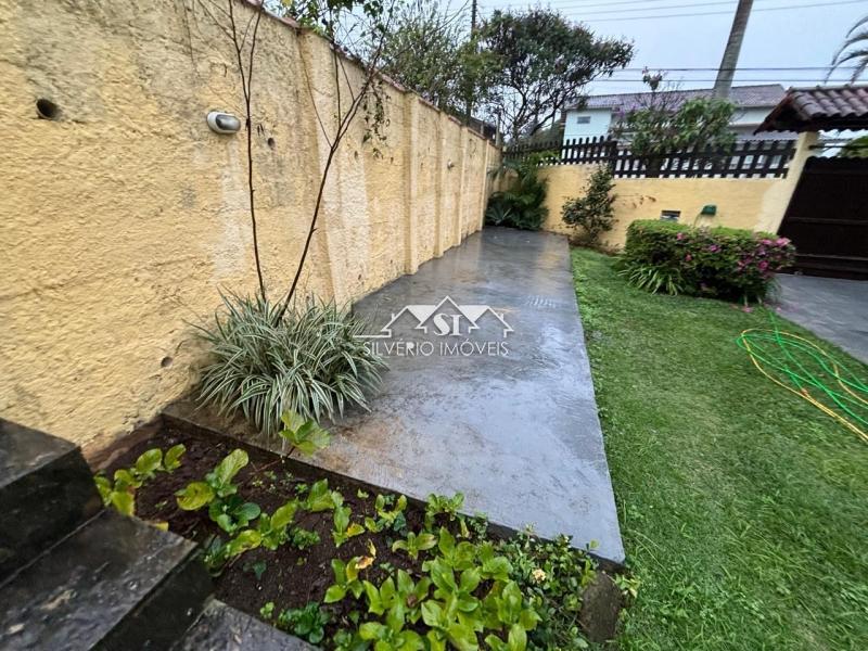 Casa à venda com 6 quartos, 600m² - Foto 13