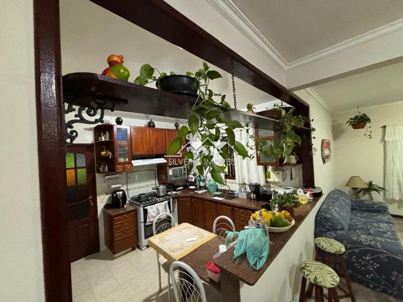 Casa à venda com 6 quartos, 600m² - Foto 17