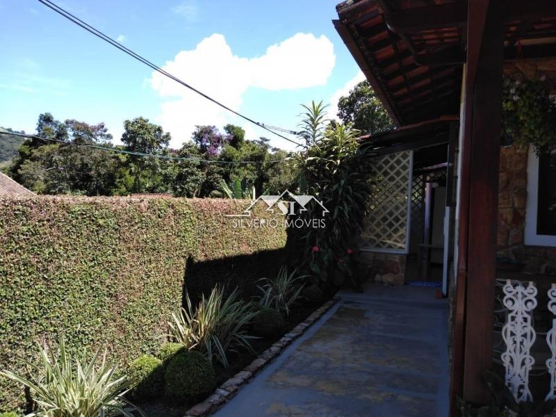 Casa à venda com 6 quartos, 600m² - Foto 18