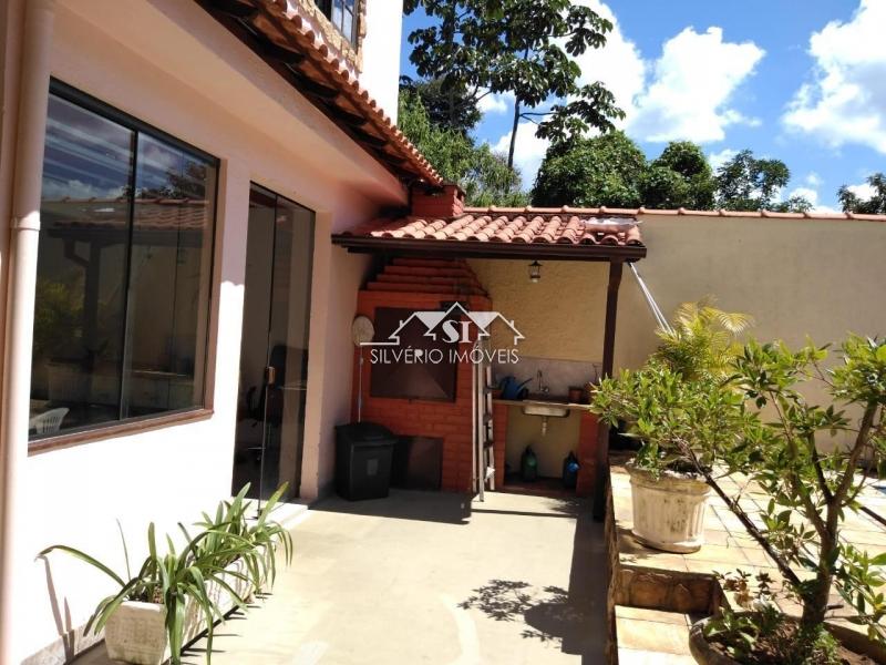 Casa à venda com 6 quartos, 600m² - Foto 23