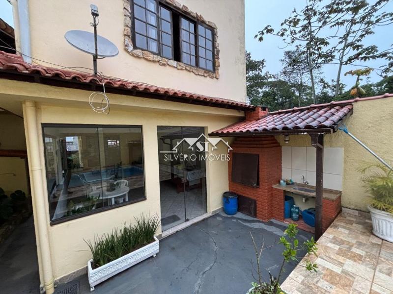 Casa à venda com 6 quartos, 600m² - Foto 29