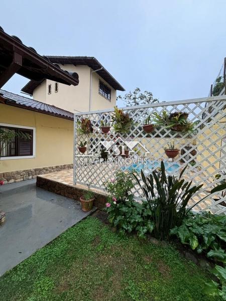 Casa à venda com 6 quartos, 600m² - Foto 34